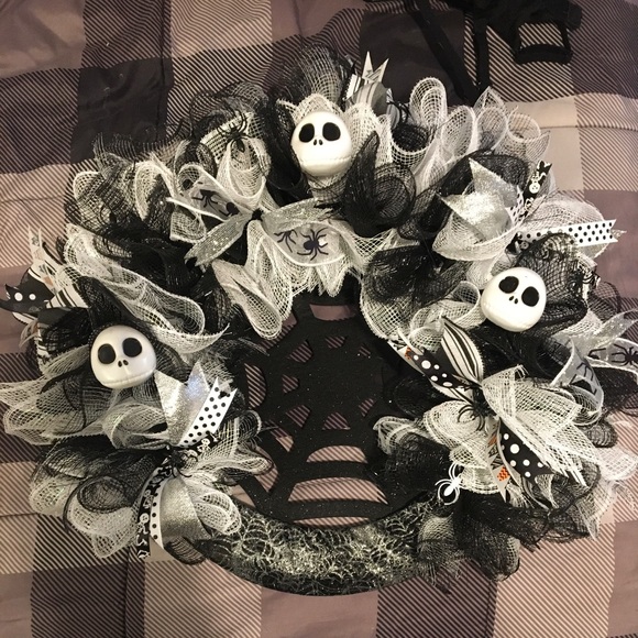Wreaths - Picture 2 of 4